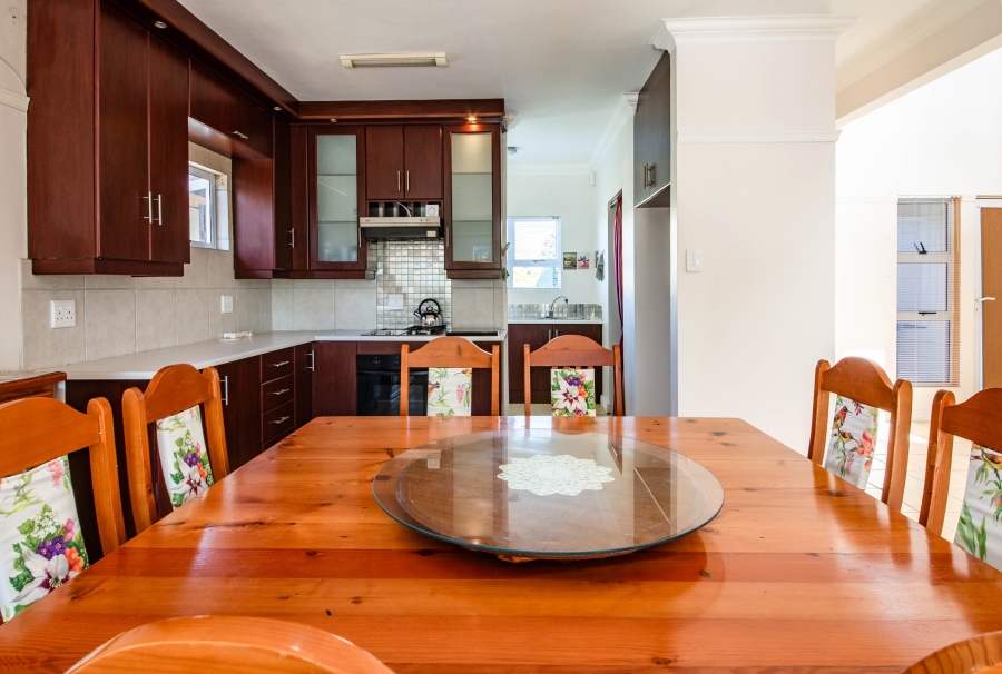 3 Bedroom Property for Sale in Pringle Bay Western Cape